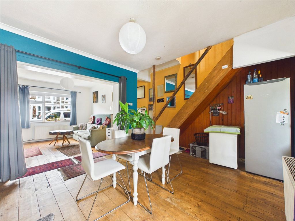 Property photo 2 of 19 Picture No. 73