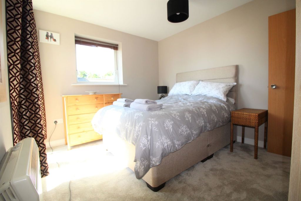 Property photo 3 of 16 Bedroom 1