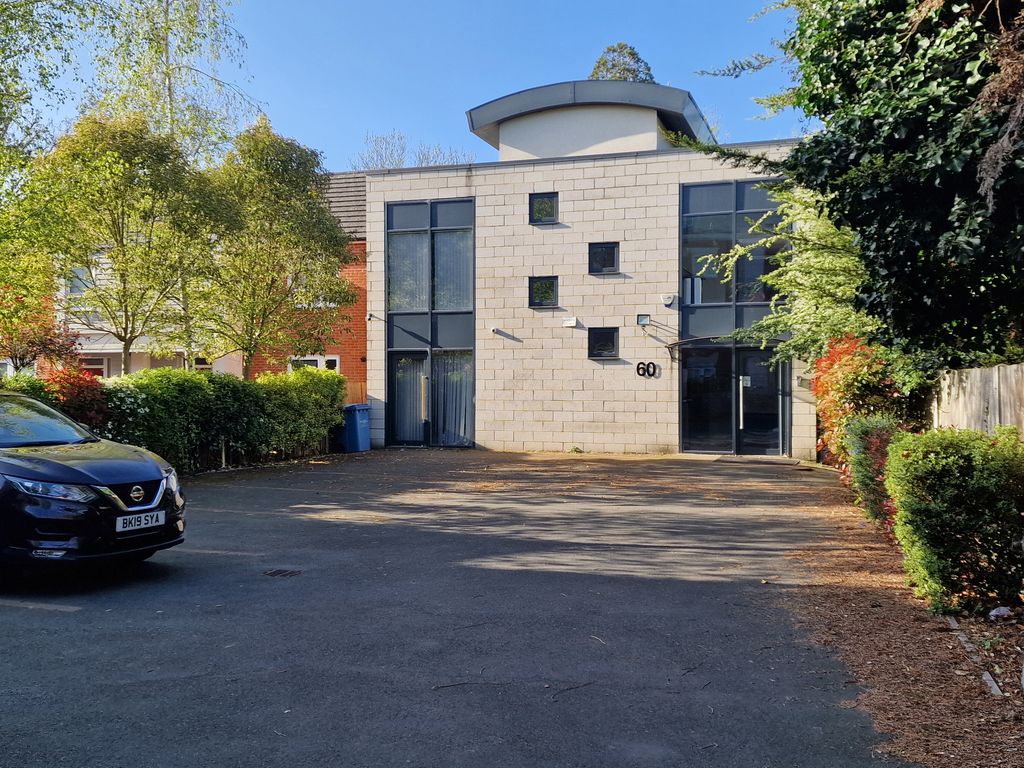 Property photo 1 of 6