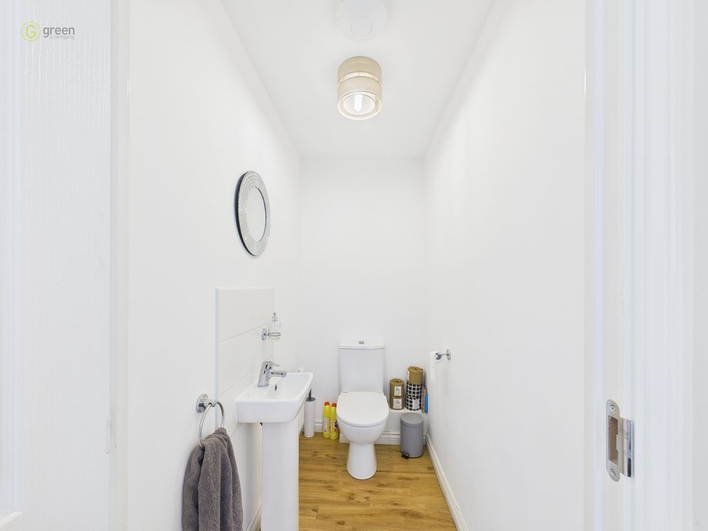 Property photo 3 of 21 Cam04914G0-Pr0295-Still004