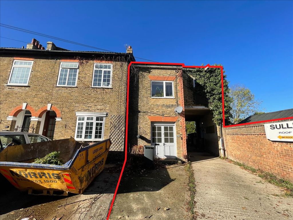 Property photo 2 of 13