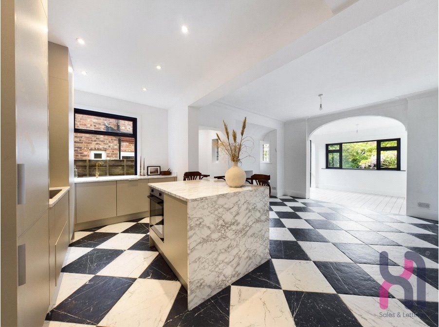 Property photo 1 of 15 Picture No. 06