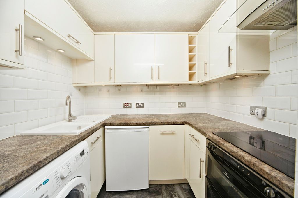 Property photo 3 of 17 Photography