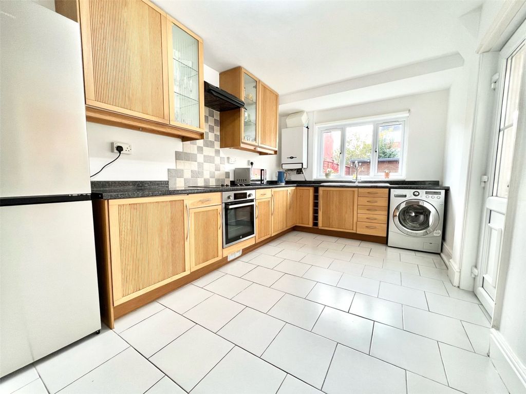 Property photo 3 of 19 Picture No. 09