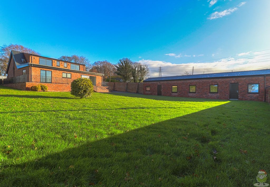 Property photo 3 of 30