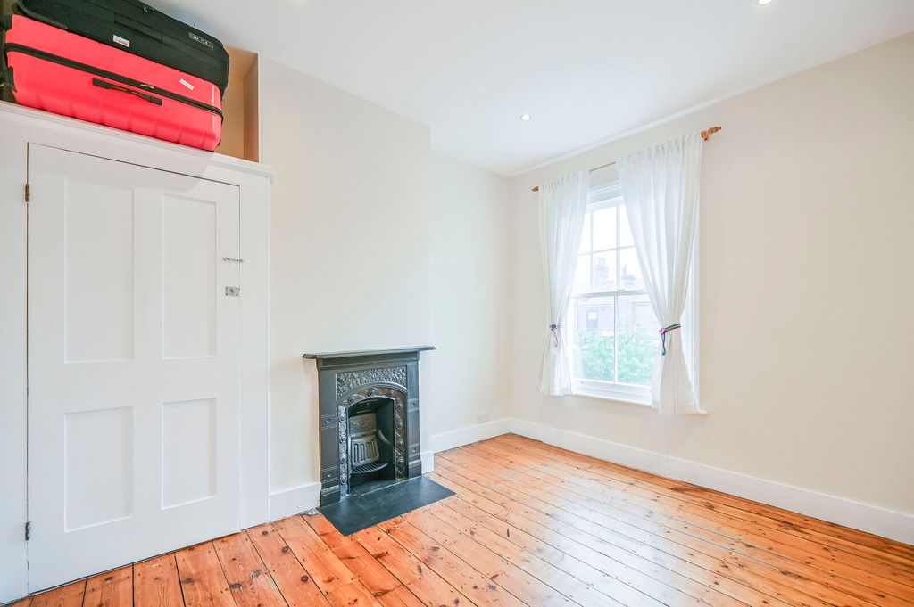 Property photo 1 of 19