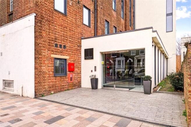 Property photo 2 of 9 Exterior