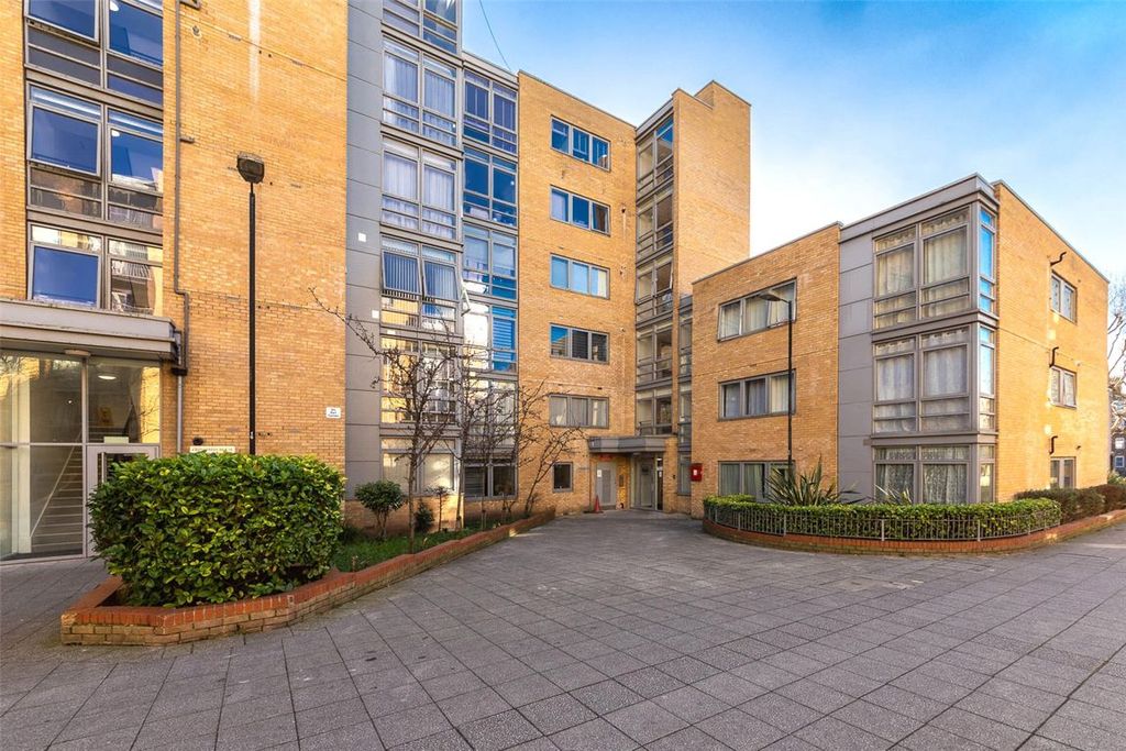 Property photo 3 of 8