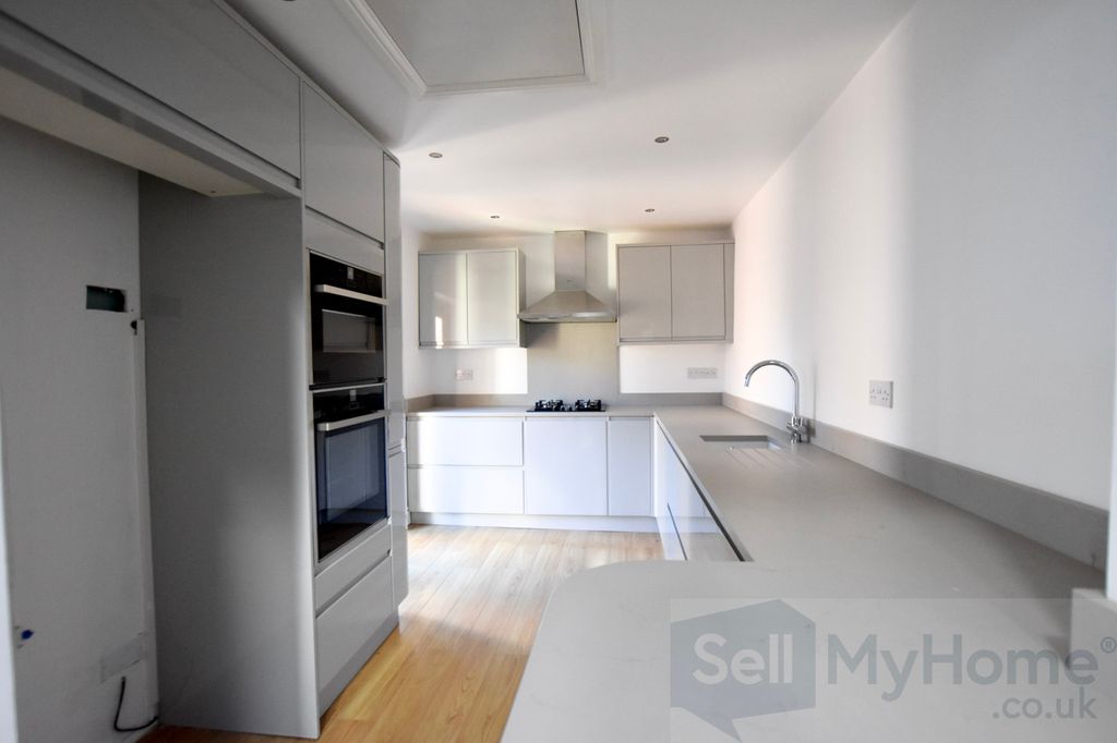 Property photo 3 of 19 Dsc_0028