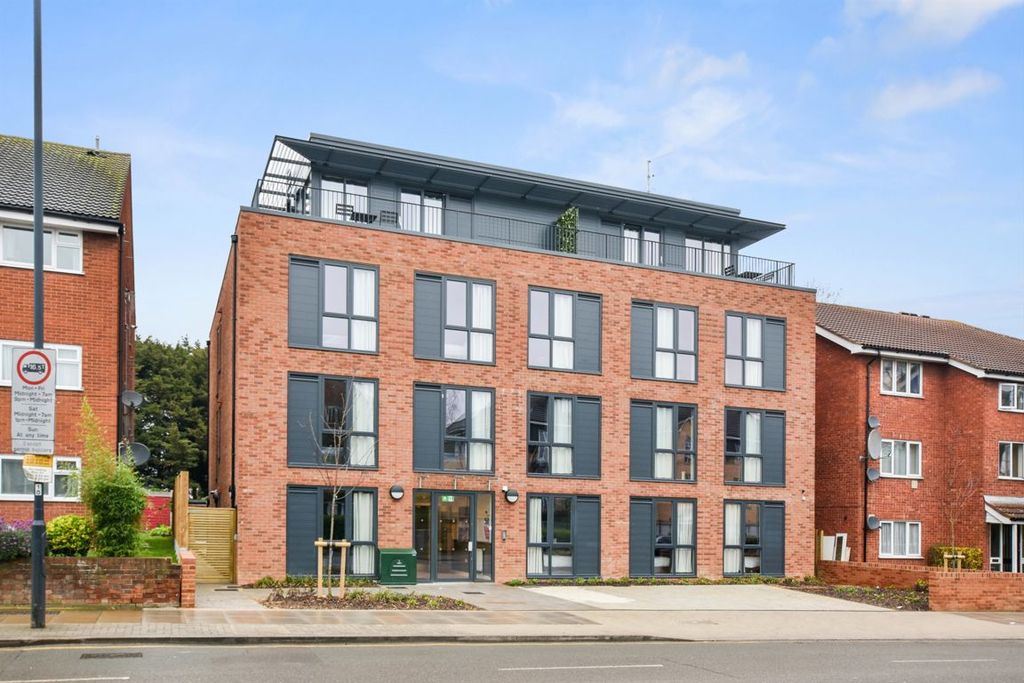 Property photo 1 of 5