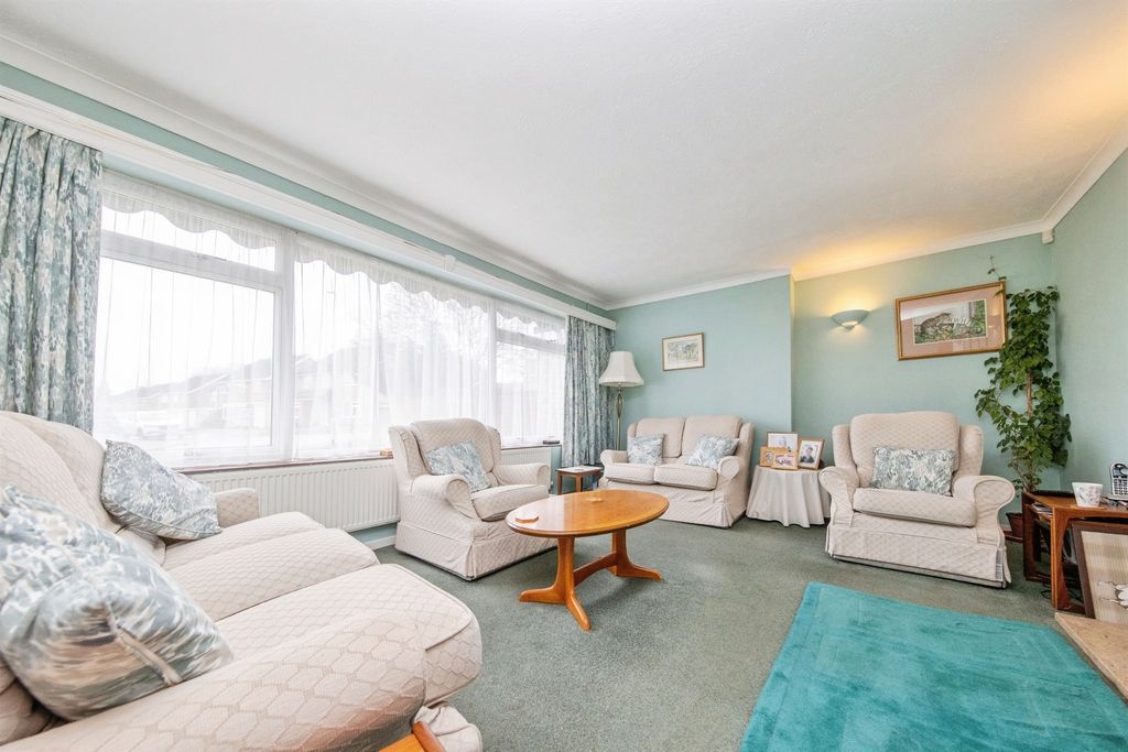 Property photo 3 of 20