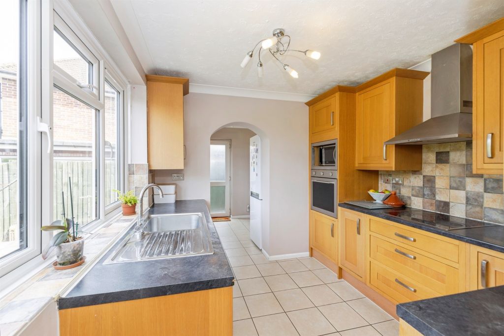 Property photo 3 of 17