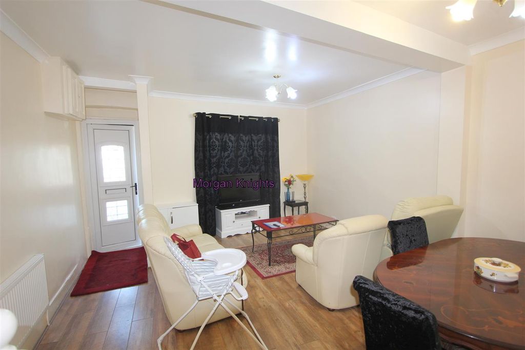 Property photo 2 of 18 Living Room: