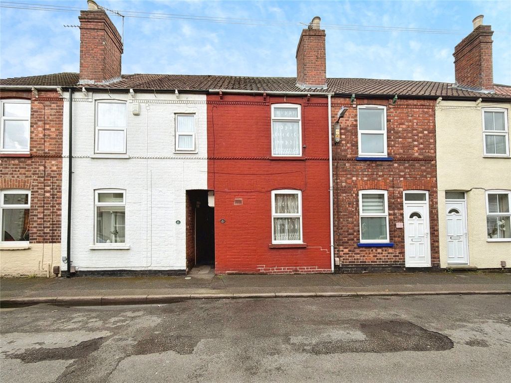 Property photo 1 of 14 Outside