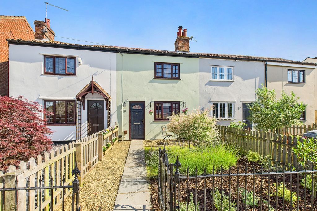 Property photo 1 of 18