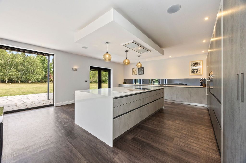 Additional image 7 of 5 bed detached house for saleHighground Lane, Barnham PO22