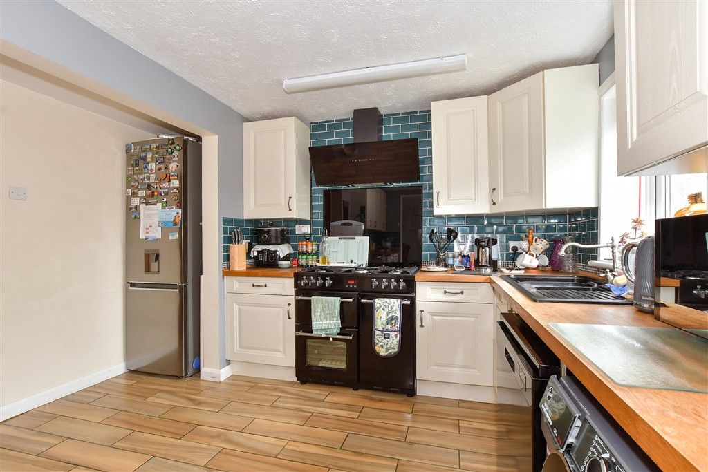 Property photo 3 of 13 Kitchen