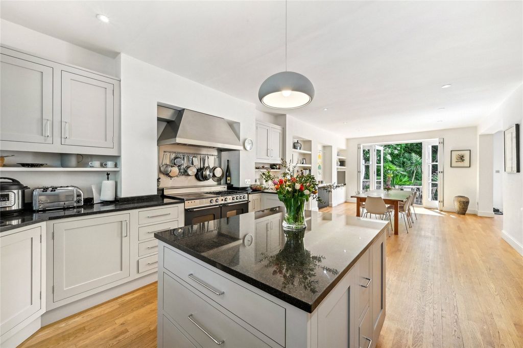 Property photo 2 of 20 Kitchen/Dining