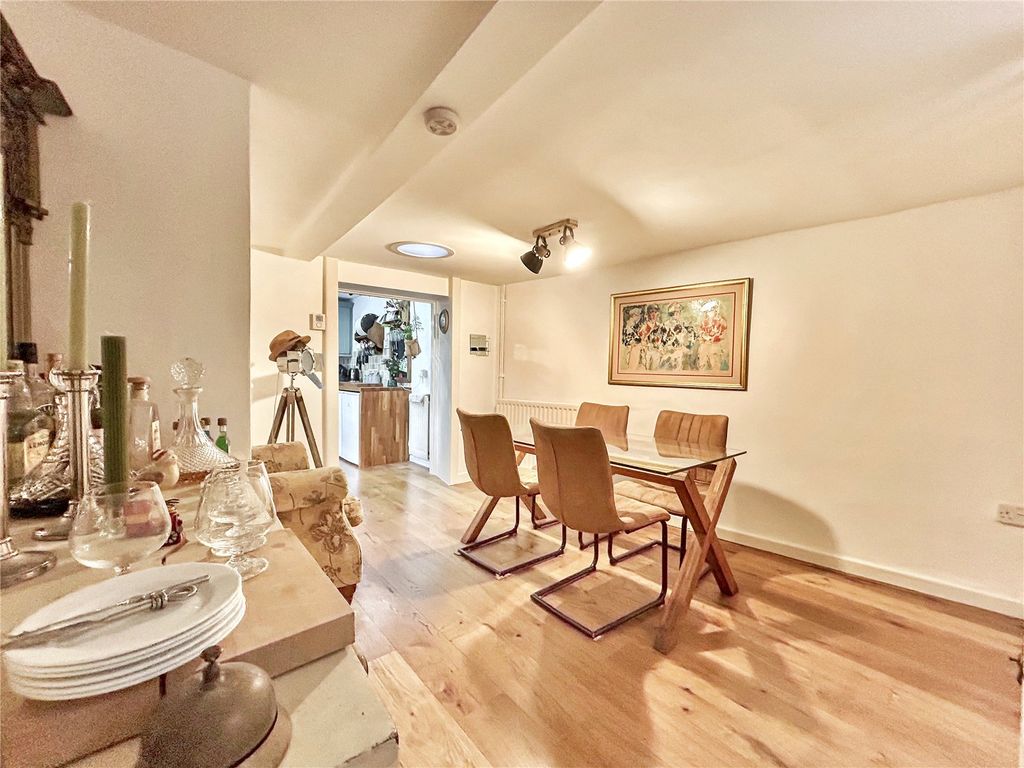 Property photo 3 of 12 Picture No. 35