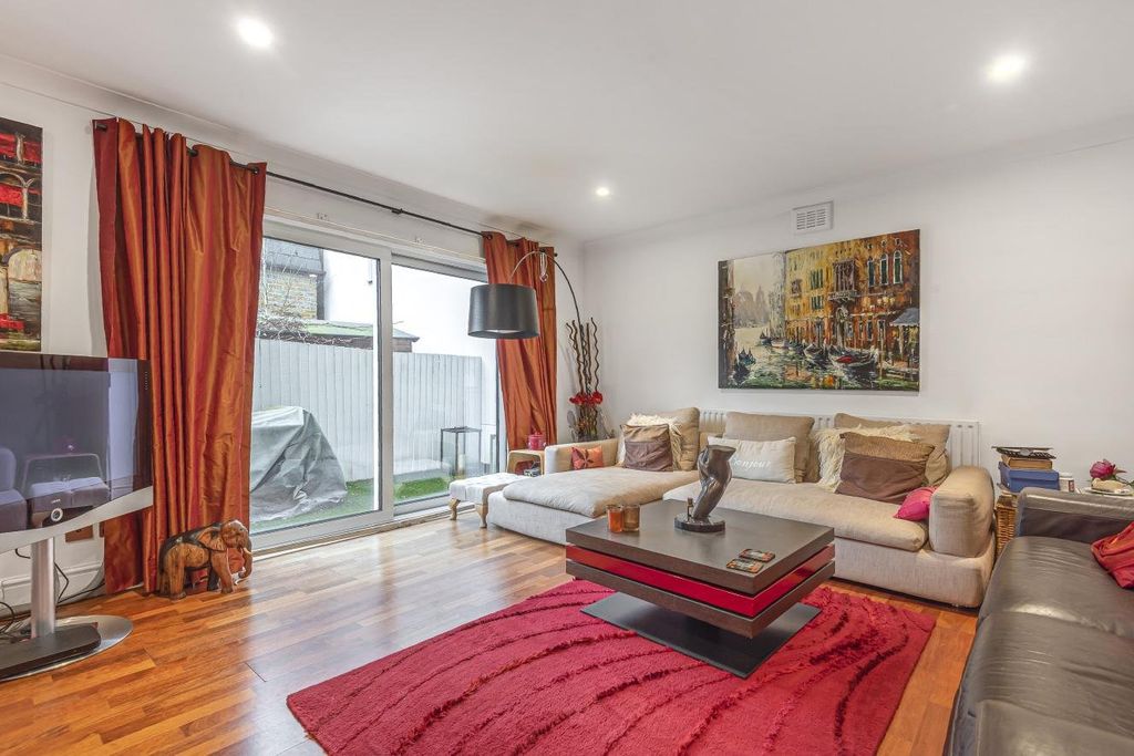 Property photo 1 of 16 Picture No. 01