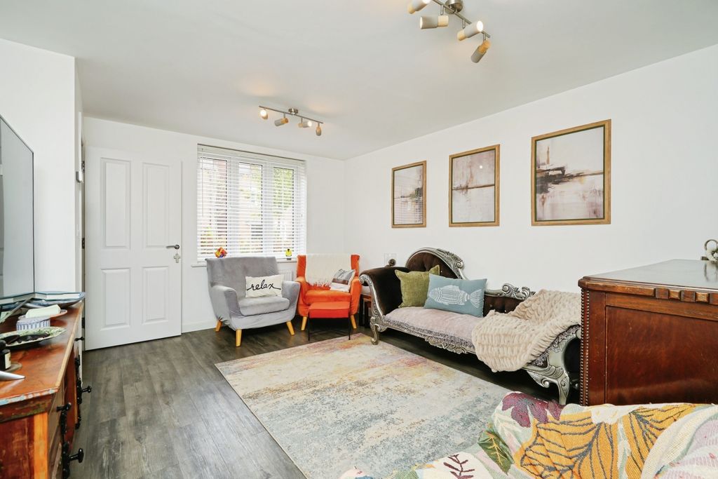 Property photo 3 of 18 Image 3