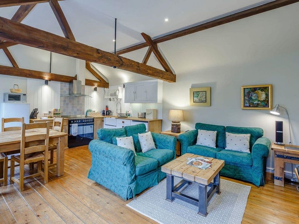 Property photo 1 of 8 11029453