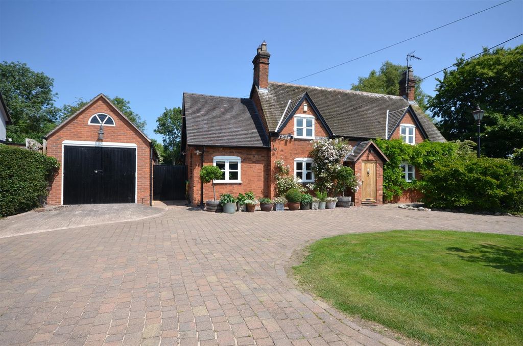 Property photo 1 of 39