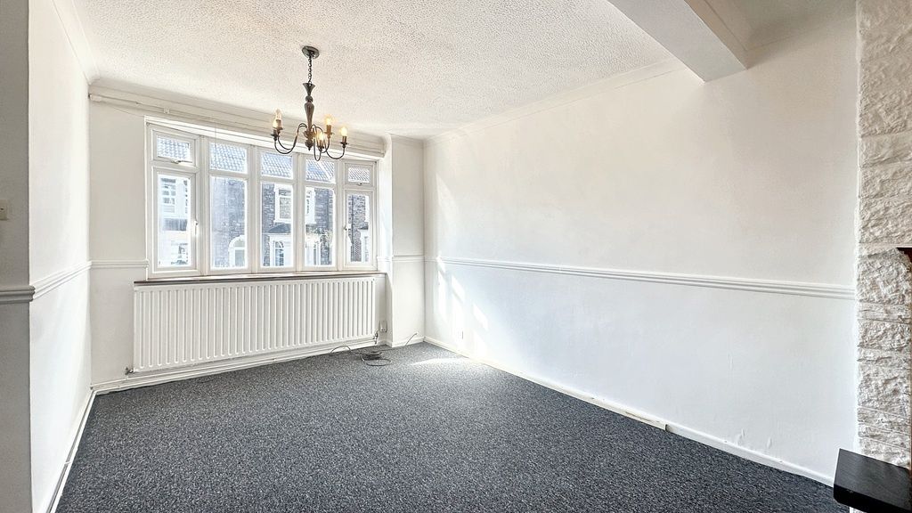 Property photo 2 of 13 Bright And Airy Lounge With Large Bay Windows...