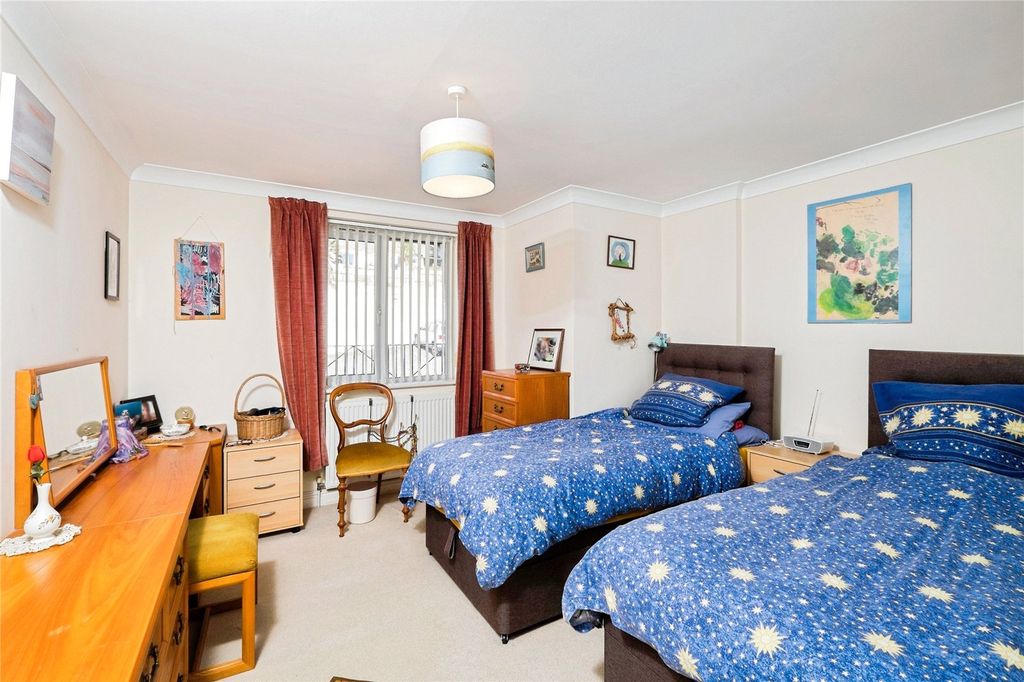 Additional image 8 of 2 bed flat for saleChyandour Cliff, Penzance, Cornwall TR18
