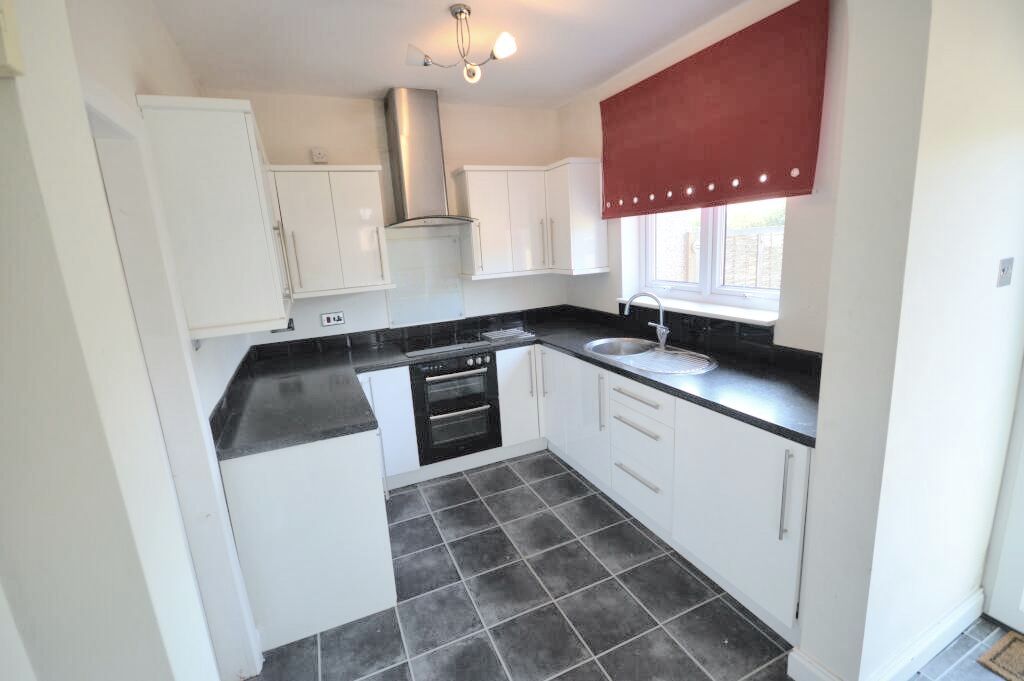 Property photo 3 of 11 Img_4096