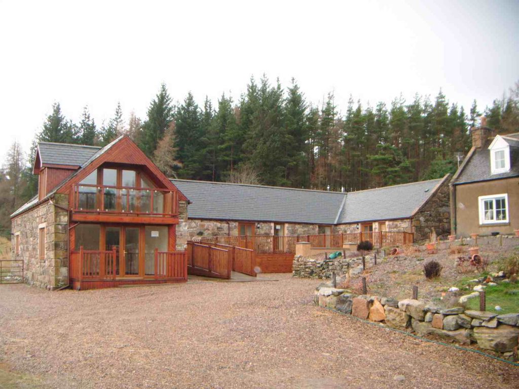 Property photo 1 of 5