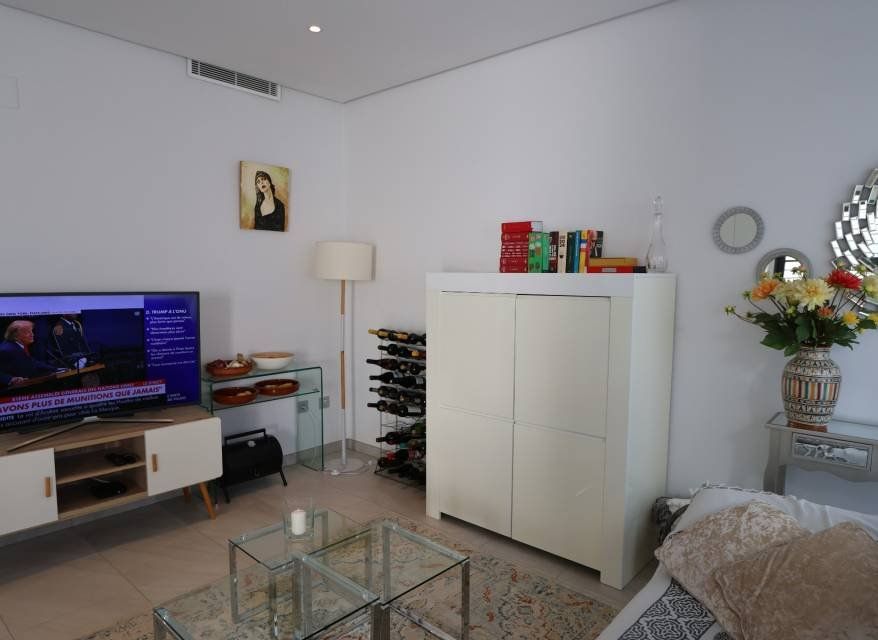 Property photo 3 of 28