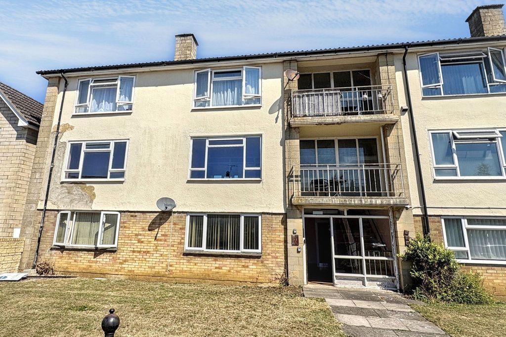 Property photo 1 of 13 13 Weller Road, Corsham, Wiltshire, Sn13 0Al