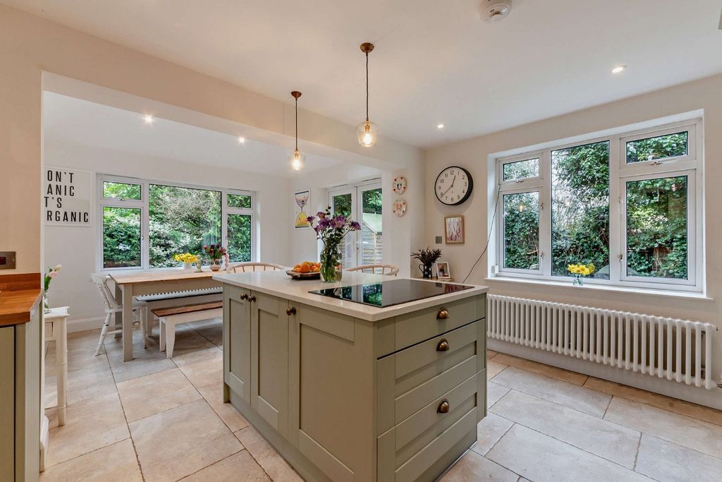 Property photo 3 of 21 Picture No. 03