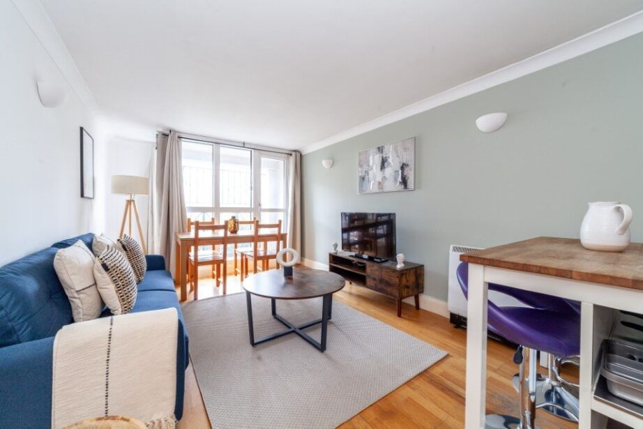 Property photo 2 of 9 Photo 2