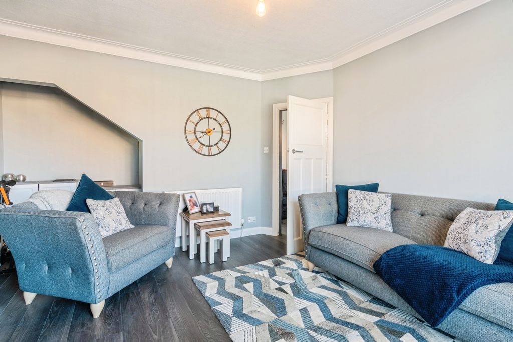 Property photo 2 of 15 Living Room