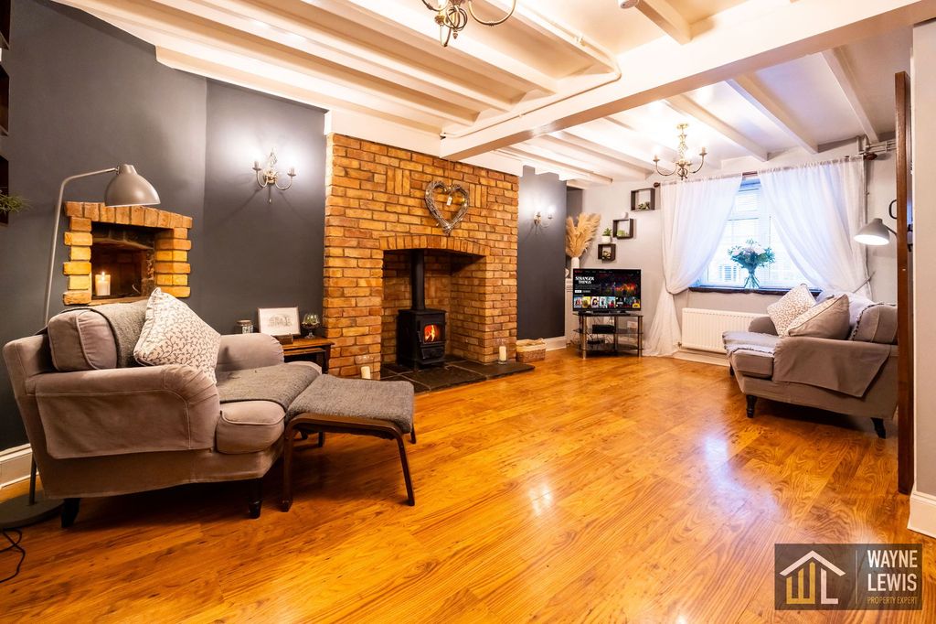 Property photo 2 of 53