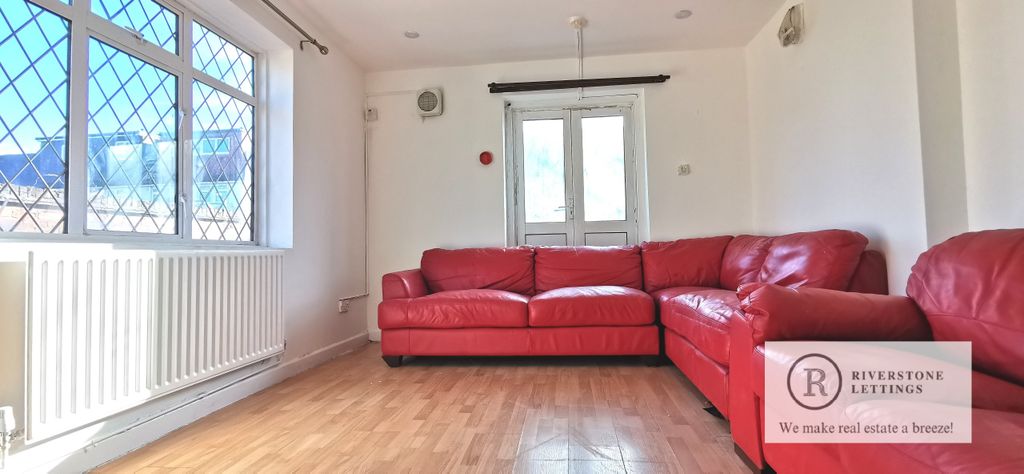 Property photo 1 of 10 Reception Room