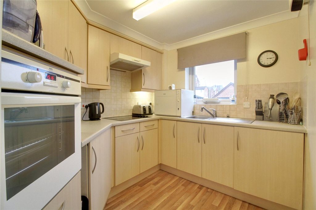 Property photo 2 of 10 Picture No. 06