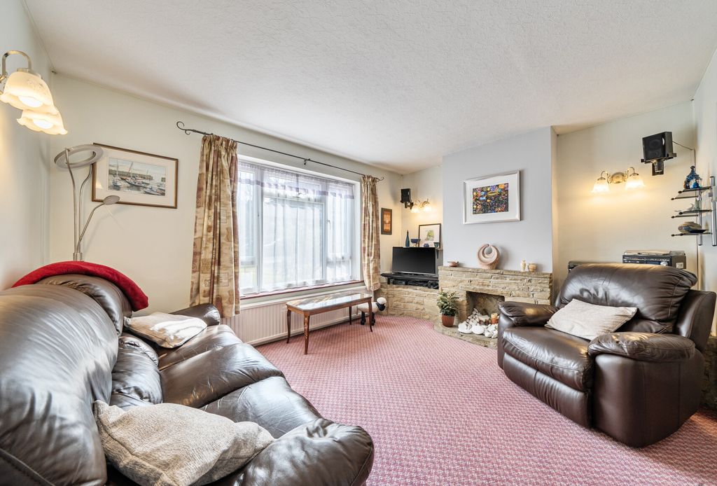 Property photo 3 of 21 1430805-19-69c14F...