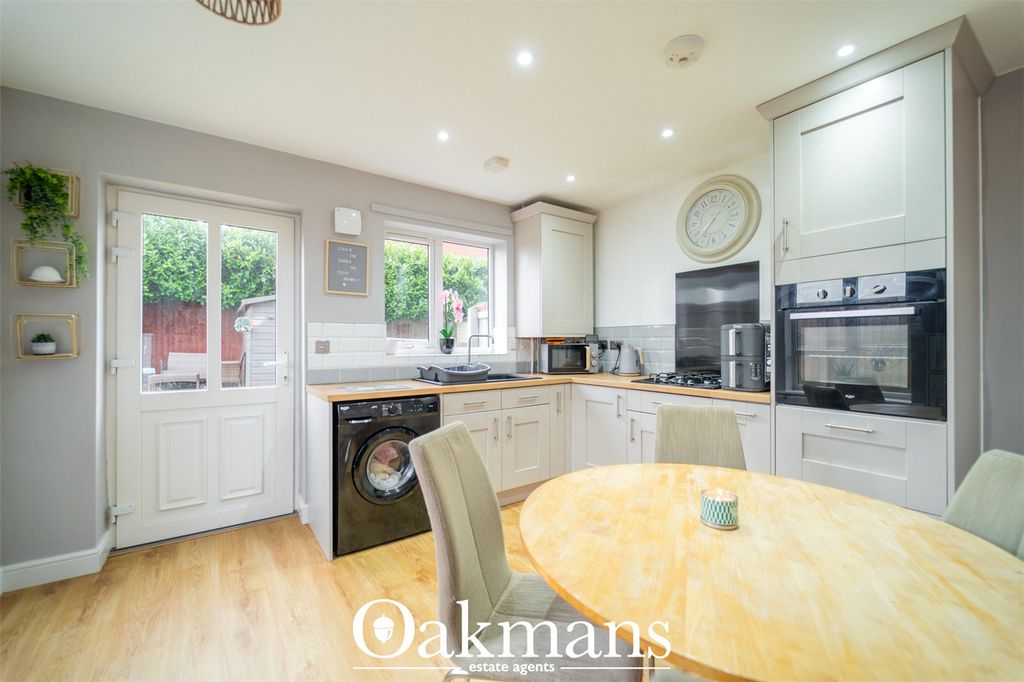 Property photo 2 of 21 Picture No. 23