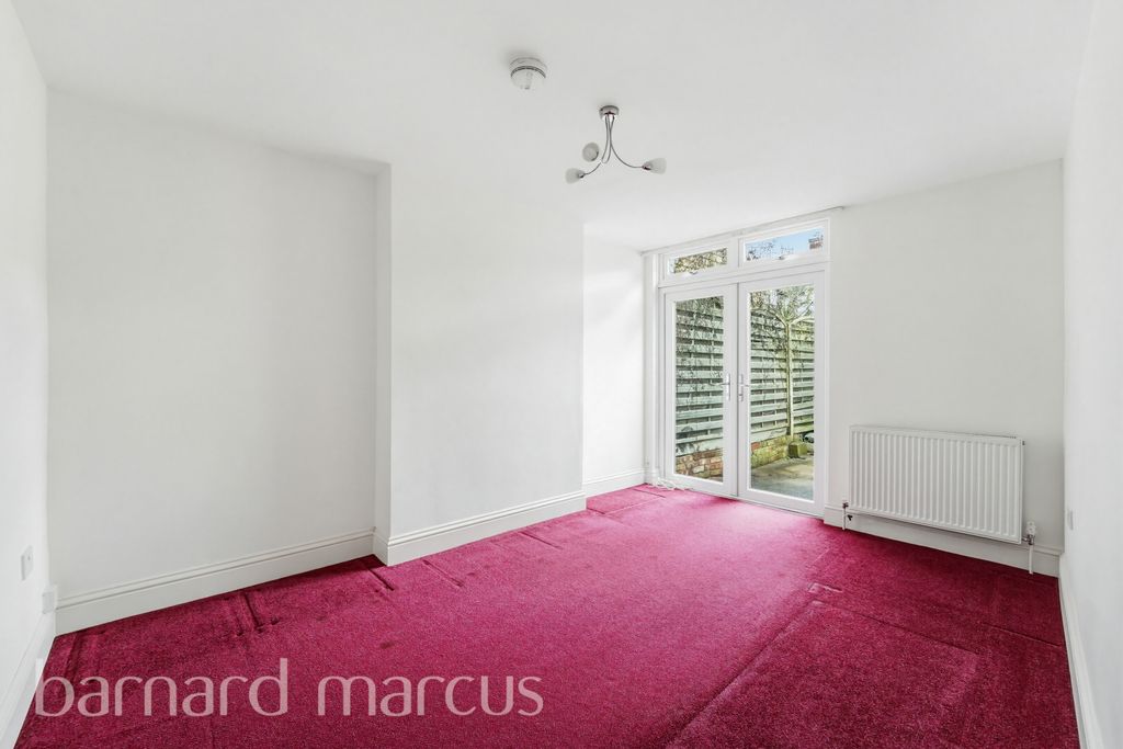 Property photo 3 of 8 Image