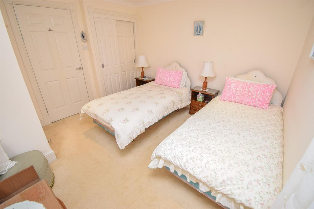 Additional image 19 of 2 bed flat for sale3 Islands House, Islands Court, Islands Bank Road, Inverness IV2