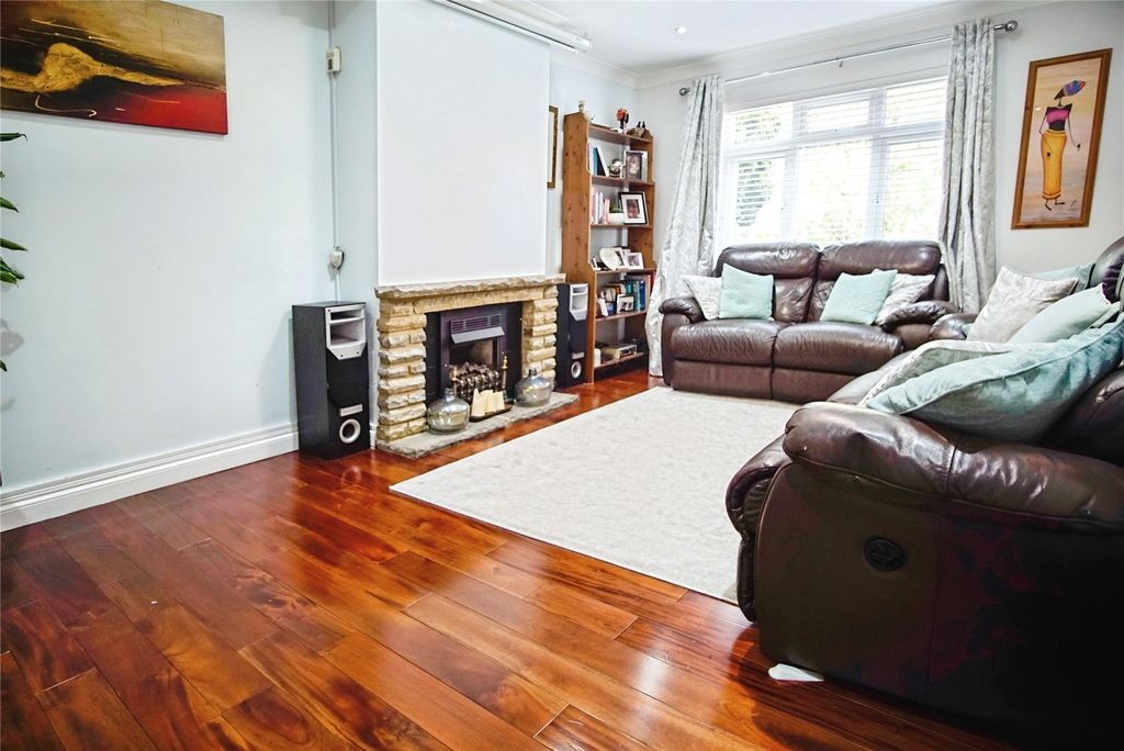 Property photo 2 of 20 Picture No. 05