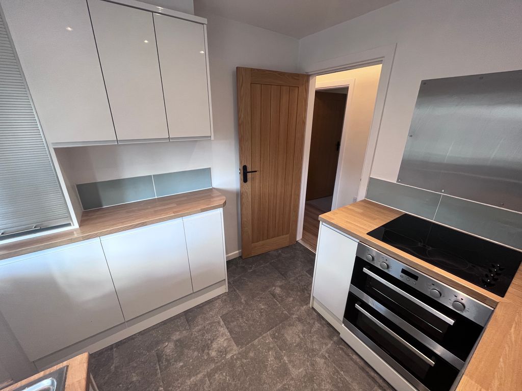 Property photo 3 of 18 Image