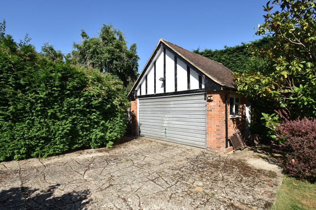 Property photo 3 of 31 Picture No. 35