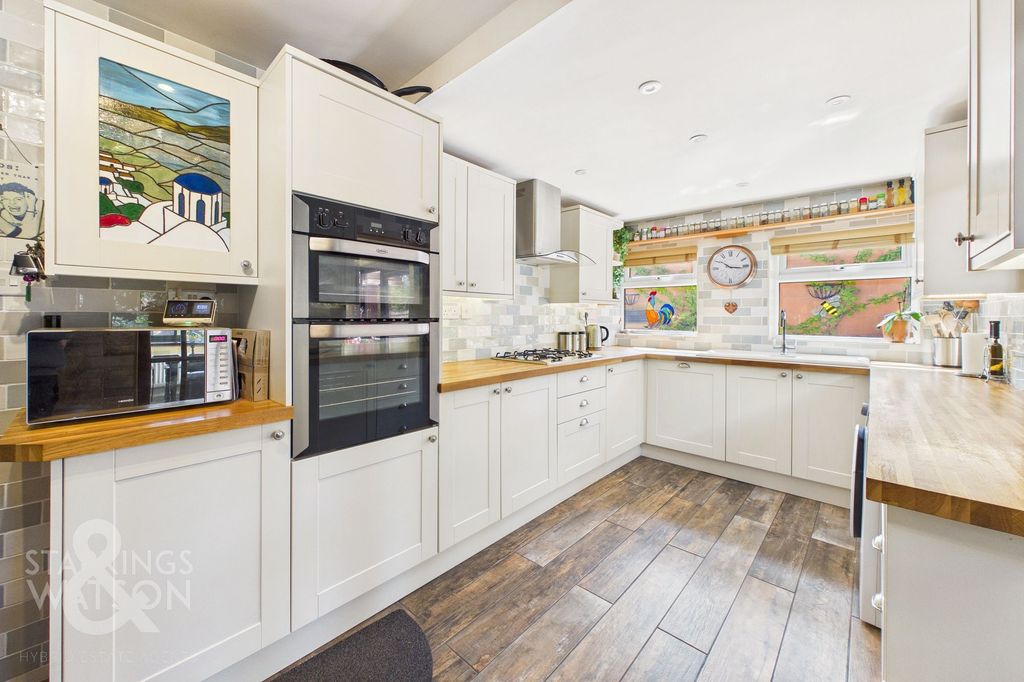 Additional image 11 of 4 bed semi-detached house for saleWarren Road, Gorleston, Great Yarmouth NR31