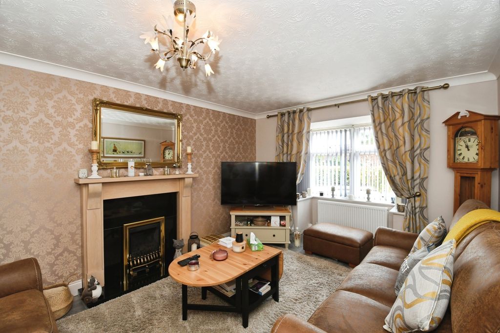 Property photo 2 of 12 Pbox-Img.Jpg