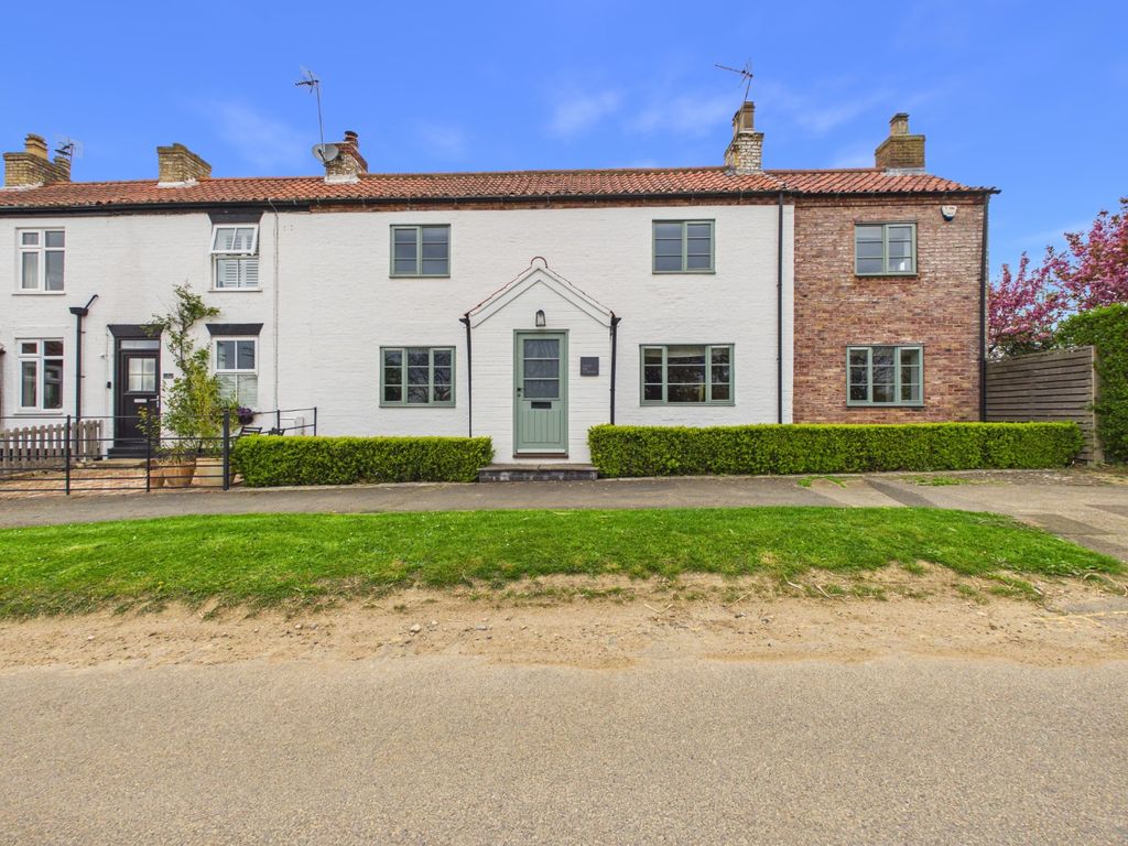 Property photo 2 of 28 5061605