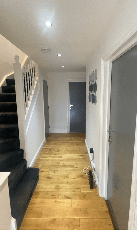 Property photo 3 of 9 Gallery